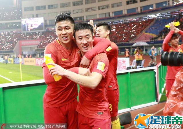 我对红黑军团的爱永远不会消失，有机会以有意义的方式成为俱乐部未来的一部分是我梦寐以求的。
